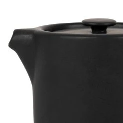 SEMA DESIGN Théière En Grès Noir Mat Et Bois - Nordika 8 SEMA DESIGN Théière En Grès Noir Mat Et Bois - Nordika -Côté Table Store 73568 DET02 WEB