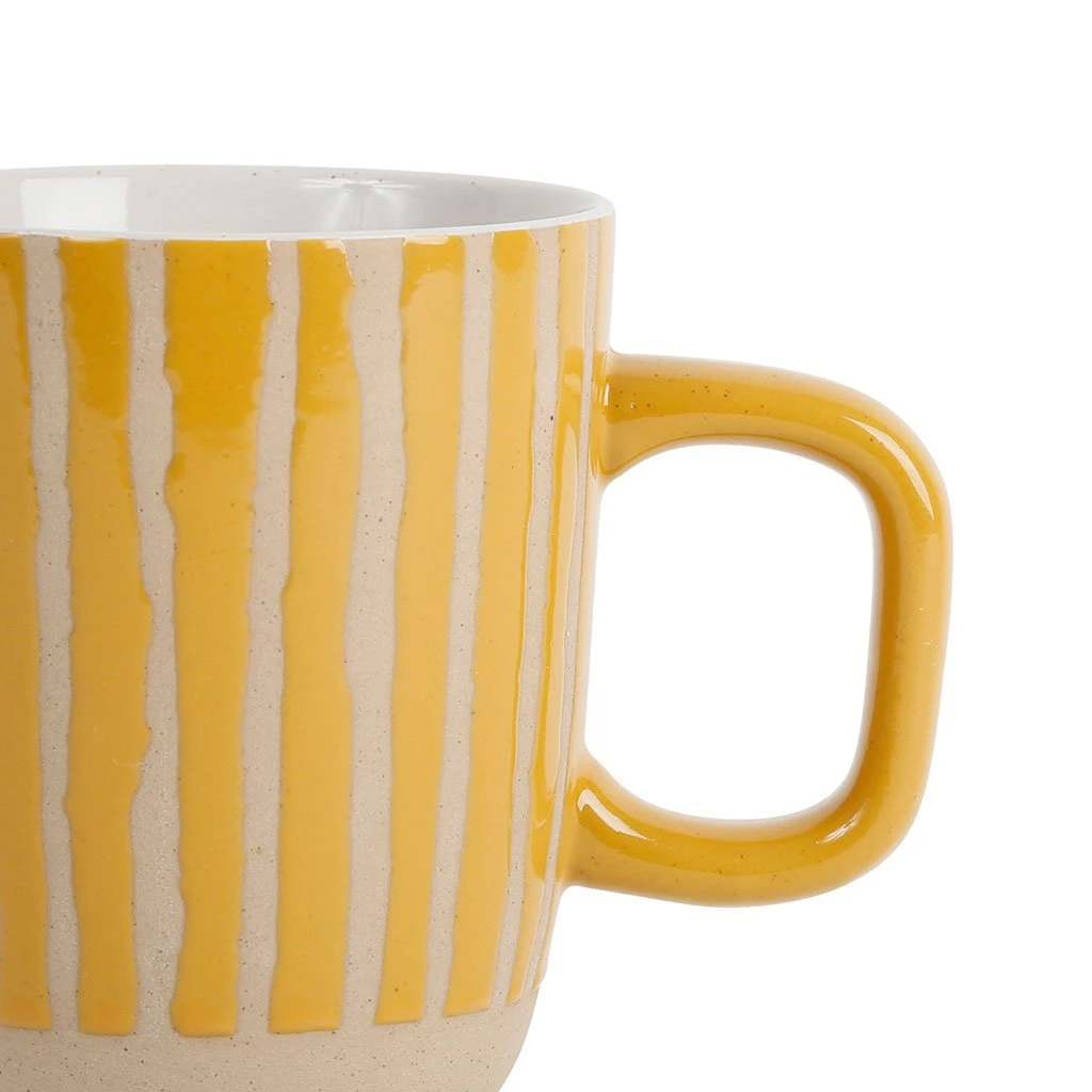 SEMA DESIGN Lot De 2 Mugs En Grès Jaune Et Blanc - Courba 4 SEMA DESIGN Lot De 2 Mugs En Grès Jaune Et Blanc - Courba – Image 2